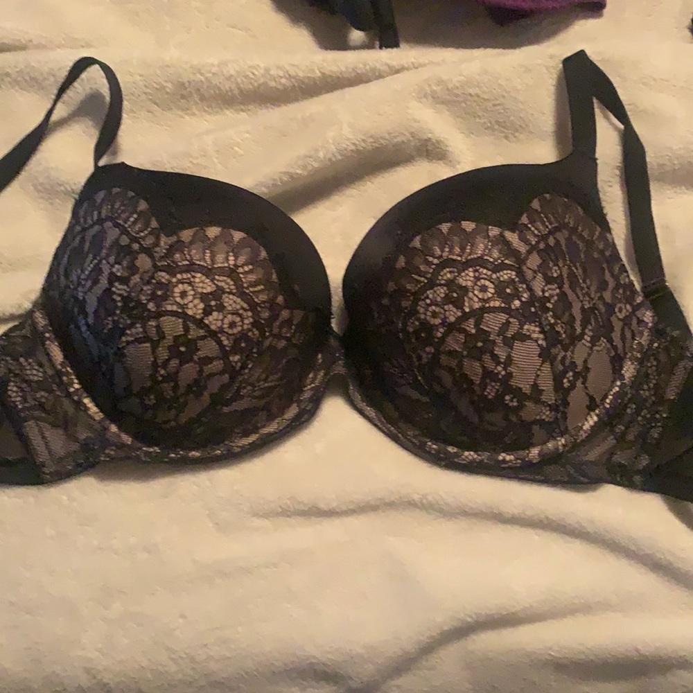38D VS Bra
